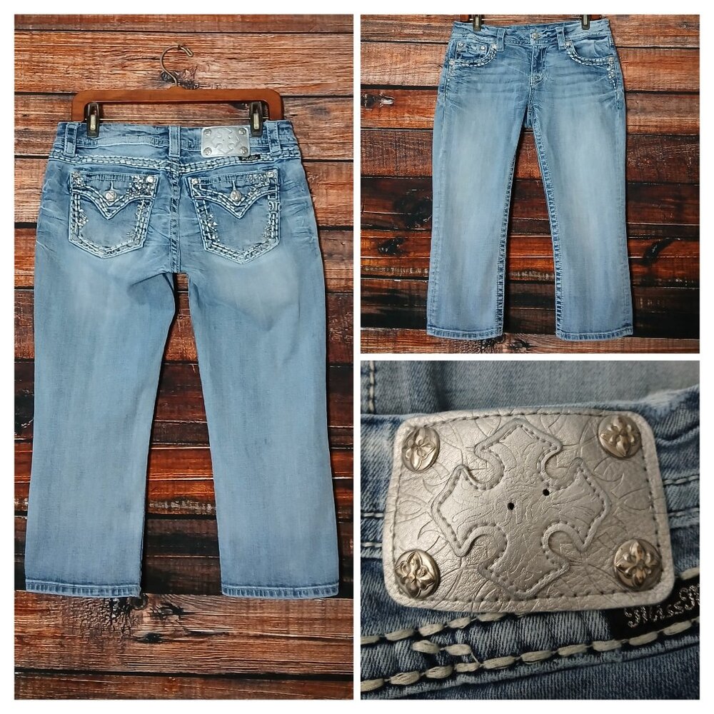 Miss Me Capri Jeans 30 Low Rise Rhinestone Embellished Blue Denim Stretch